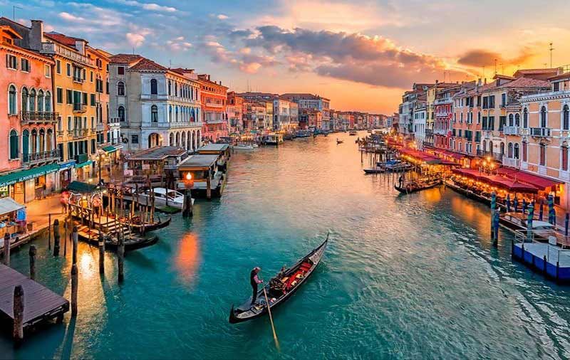 Private tours in Italy with driver